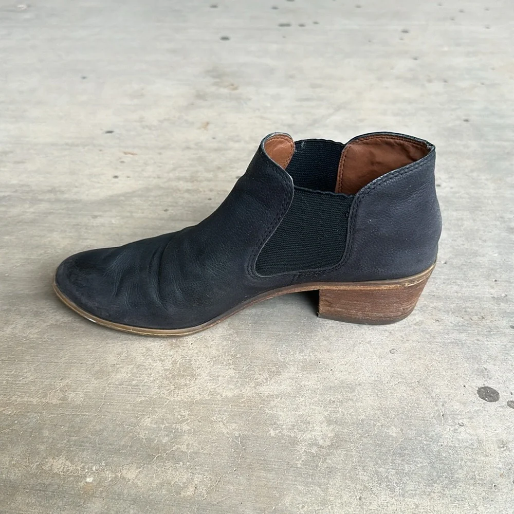 Booties - Picture 5 of 6